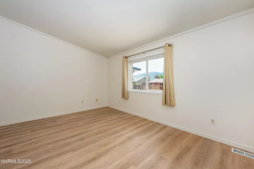 1400 Leonard, Gardnerville, Nevada 89460, 3 Bedrooms Bedrooms, ,2 BathroomsBathrooms,Residential,Residential,Leonard,250052241