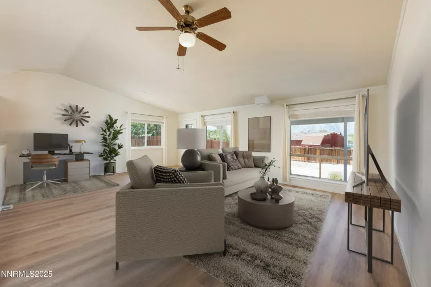 1400 Leonard, Gardnerville, Nevada 89460, 3 Bedrooms Bedrooms, ,2 BathroomsBathrooms,Residential,Residential,Leonard,250052241