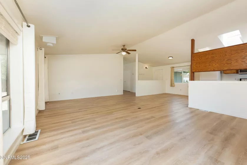 1400 Leonard, Gardnerville, Nevada 89460, 3 Bedrooms Bedrooms, ,2 BathroomsBathrooms,Residential,Residential,Leonard,250052241
