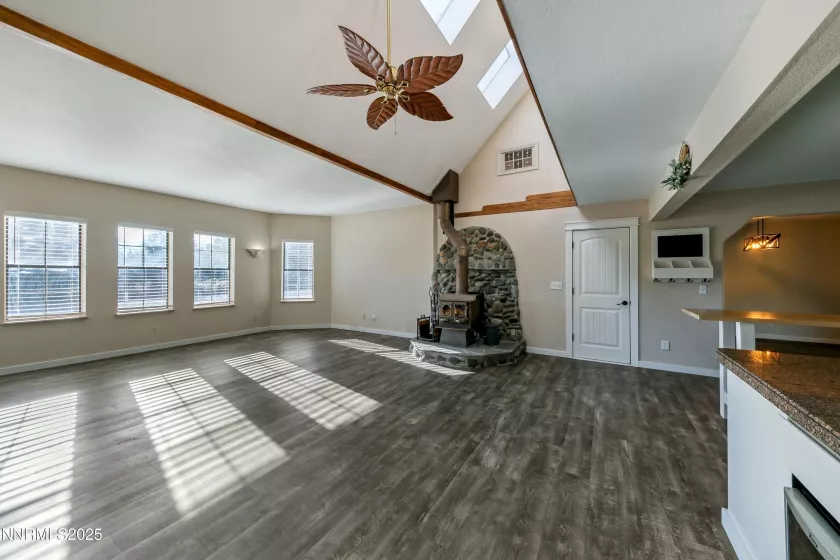 2681 Kayne, Minden, Nevada 89423, 4 Bedrooms Bedrooms, ,2 BathroomsBathrooms,Residential,Residential,Kayne,250052243