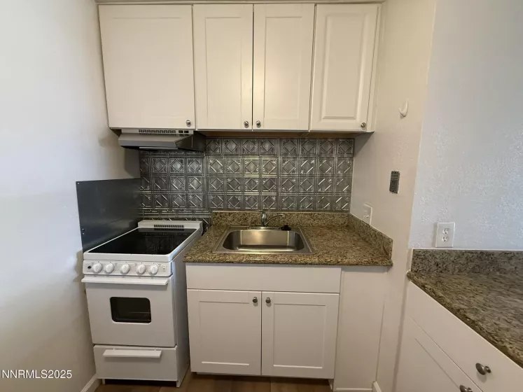 2450 Lymbery, Reno, Nevada 89509, ,1 BathroomBathrooms,Residential,Residential,Lymbery,250052244