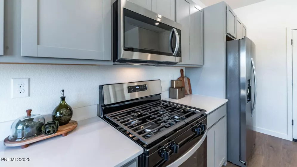 1755 Biotite, Sparks, Nevada 89436, 4 Bedrooms Bedrooms, ,3 BathroomsBathrooms,Residential,Residential,Biotite,250052247