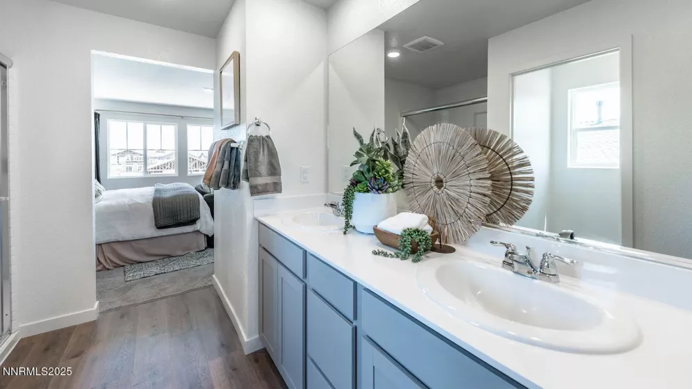 1755 Biotite, Sparks, Nevada 89436, 4 Bedrooms Bedrooms, ,3 BathroomsBathrooms,Residential,Residential,Biotite,250052247