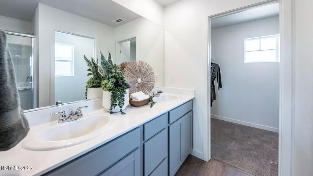 1755 Biotite, Sparks, Nevada 89436, 4 Bedrooms Bedrooms, ,3 BathroomsBathrooms,Residential,Residential,Biotite,250052247
