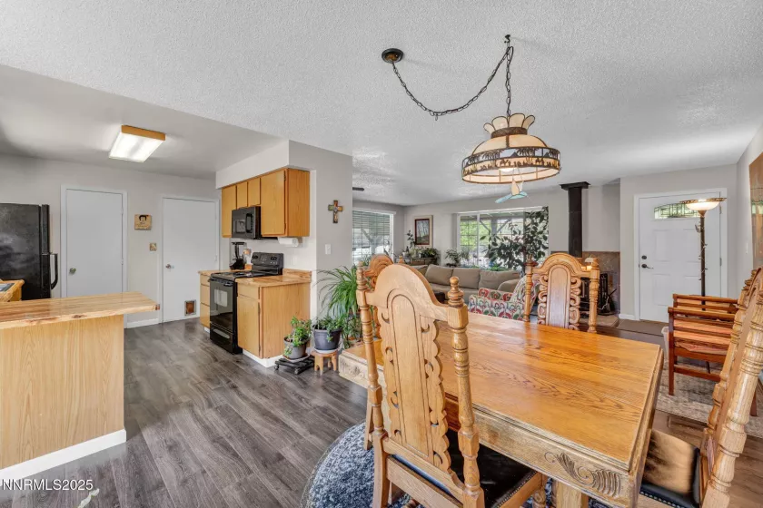 3830 Petrel, Reno, Nevada 89508, 3 Bedrooms Bedrooms, ,2 BathroomsBathrooms,Residential,Residential,Petrel,250052250