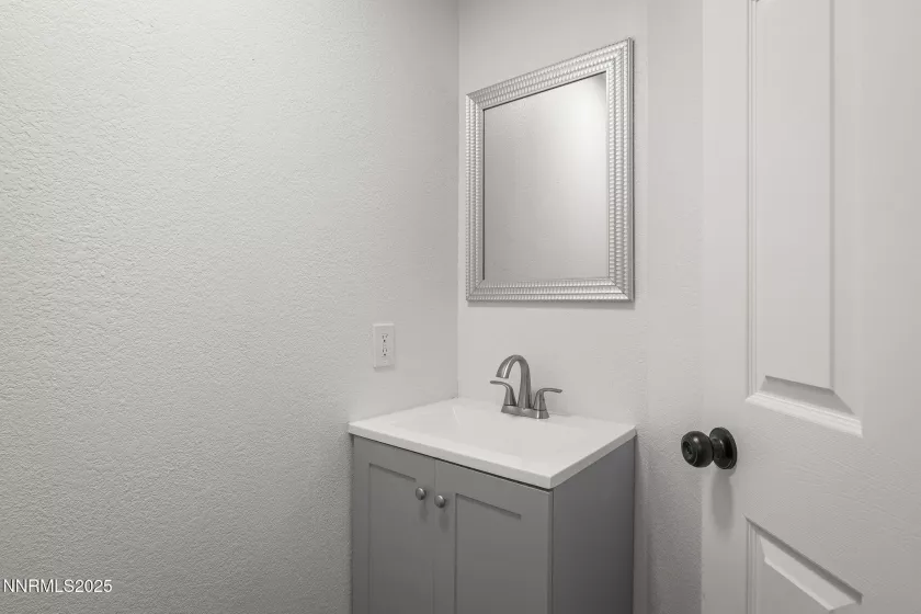 3398 Adler, Reno, Nevada 89503, 3 Bedrooms Bedrooms, ,3 BathroomsBathrooms,Residential,Residential,Adler,250052248