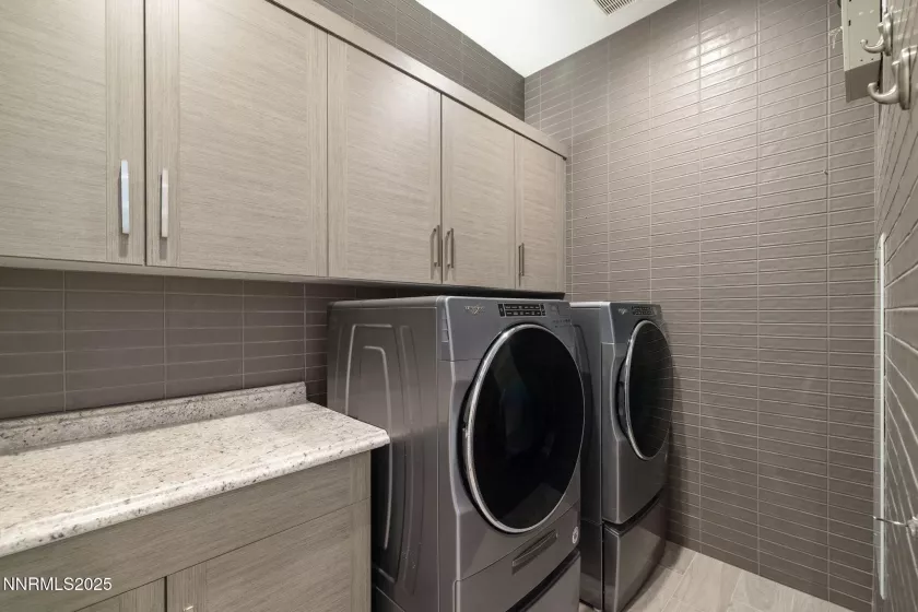 5555 Western Rider, Reno, Nevada 89511, 2 Bedrooms Bedrooms, ,2 BathroomsBathrooms,Residential,Residential,Western Rider,250052253