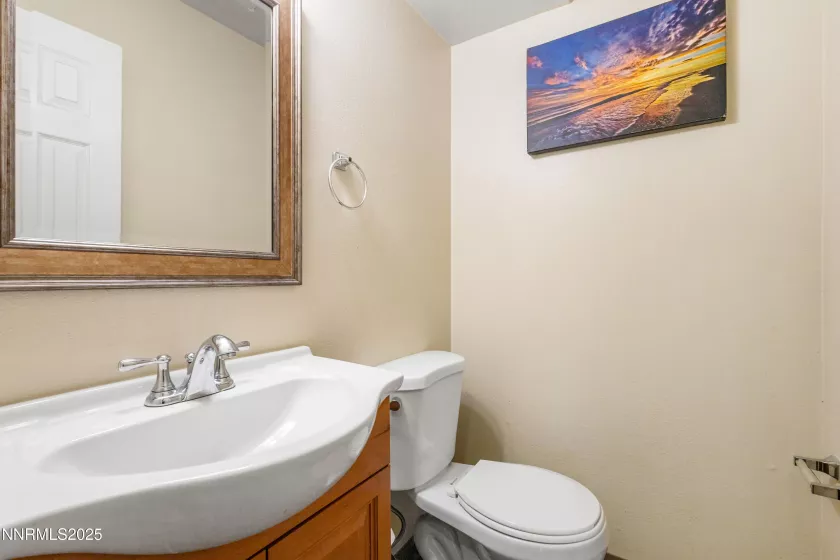1414 9th, Reno, Nevada 89512, 2 Bedrooms Bedrooms, ,3 BathroomsBathrooms,Residential,Residential,9th,250052254