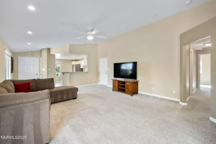 6771 Sonterra, Reno, Nevada 89523, 3 Bedrooms Bedrooms, ,2 BathroomsBathrooms,Residential,Residential,Sonterra,250052256