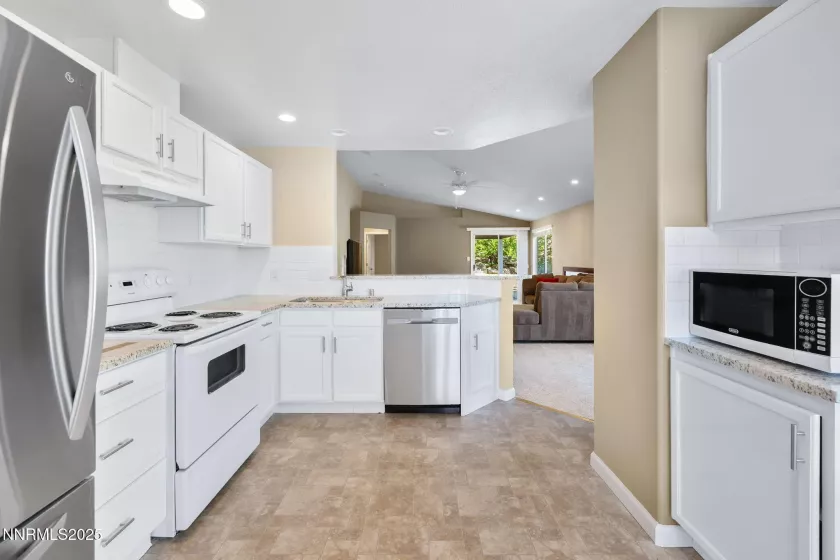 6771 Sonterra, Reno, Nevada 89523, 3 Bedrooms Bedrooms, ,2 BathroomsBathrooms,Residential,Residential,Sonterra,250052256