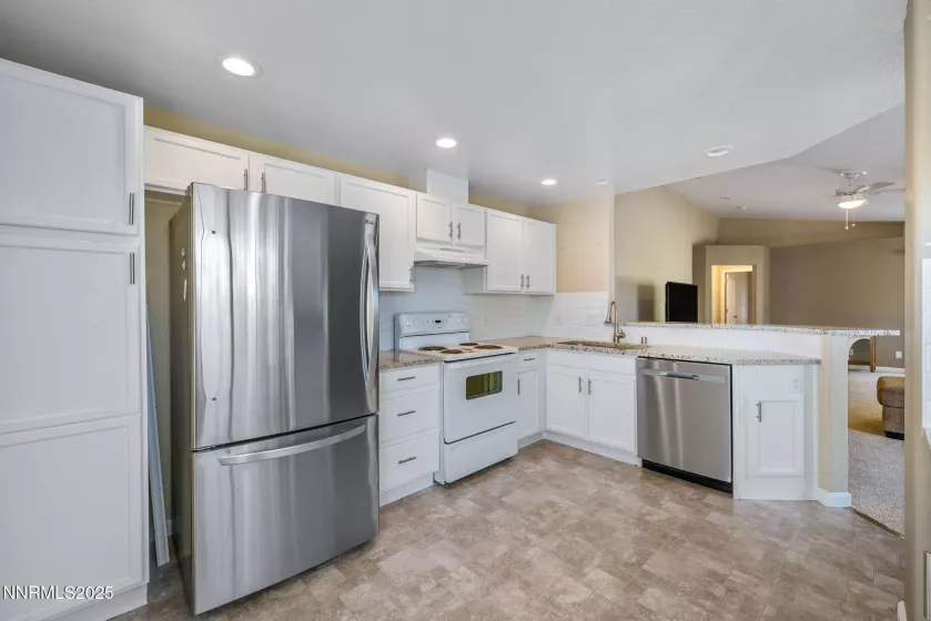 6771 Sonterra, Reno, Nevada 89523, 3 Bedrooms Bedrooms, ,2 BathroomsBathrooms,Residential,Residential,Sonterra,250052256