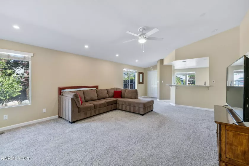 6771 Sonterra, Reno, Nevada 89523, 3 Bedrooms Bedrooms, ,2 BathroomsBathrooms,Residential,Residential,Sonterra,250052256
