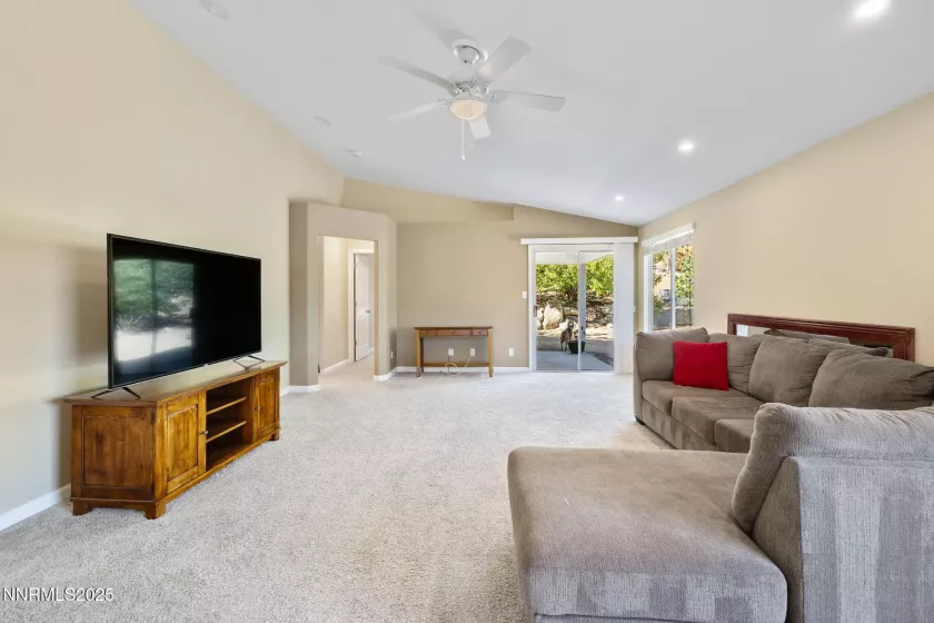 6771 Sonterra, Reno, Nevada 89523, 3 Bedrooms Bedrooms, ,2 BathroomsBathrooms,Residential,Residential,Sonterra,250052256