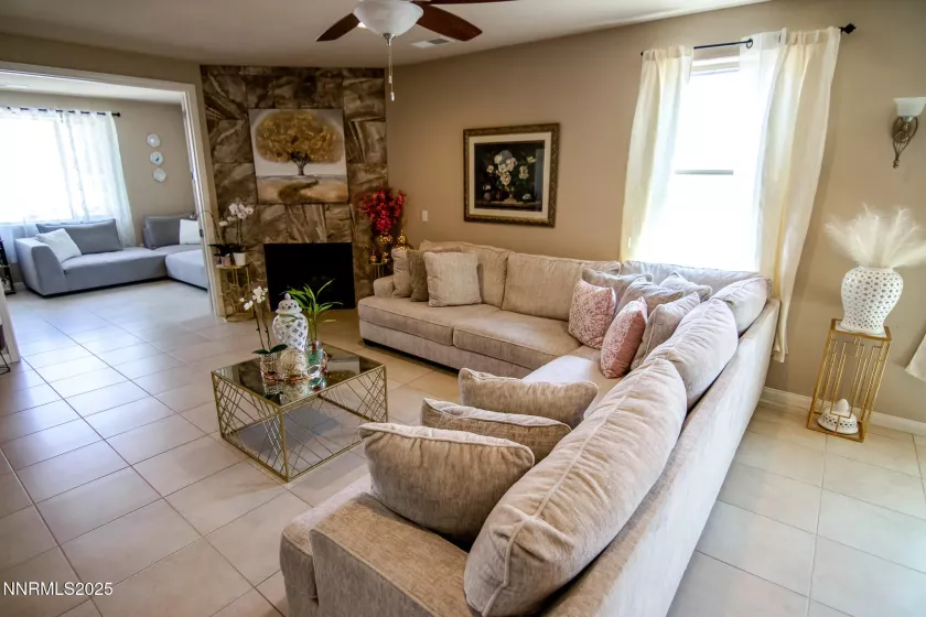 788 Sweet Briar, Sparks, Nevada 89436, 3 Bedrooms Bedrooms, ,3 BathroomsBathrooms,Residential,Residential,Sweet Briar,250052258