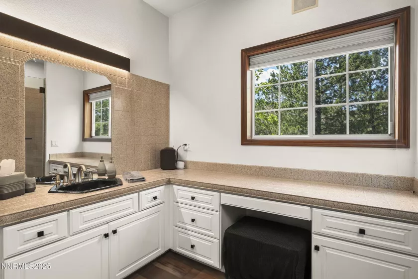 4400 Mountaingate, Reno, Nevada 89519, 3 Bedrooms Bedrooms, ,3 BathroomsBathrooms,Residential,Residential,Mountaingate,250052259