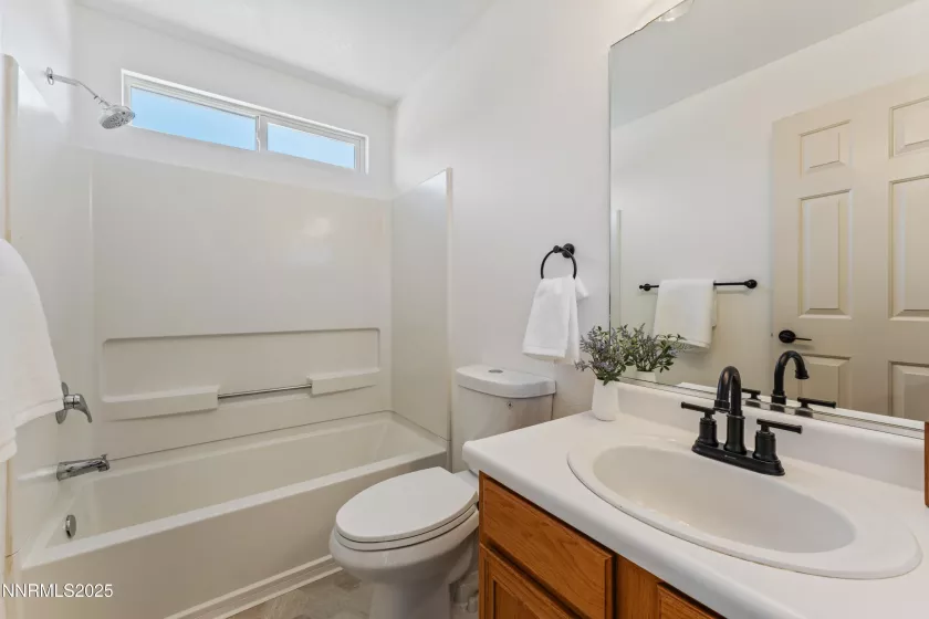 5824 Lightning, Sun Valley, Nevada 89433, 3 Bedrooms Bedrooms, ,2 BathroomsBathrooms,Residential,Residential,Lightning,250052260