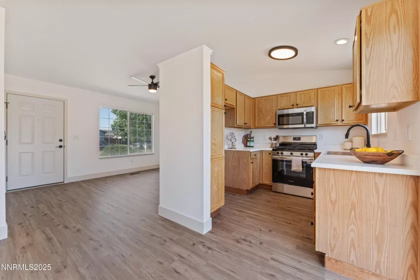 5824 Lightning, Sun Valley, Nevada 89433, 3 Bedrooms Bedrooms, ,2 BathroomsBathrooms,Residential,Residential,Lightning,250052260