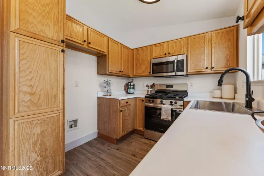 5824 Lightning, Sun Valley, Nevada 89433, 3 Bedrooms Bedrooms, ,2 BathroomsBathrooms,Residential,Residential,Lightning,250052260