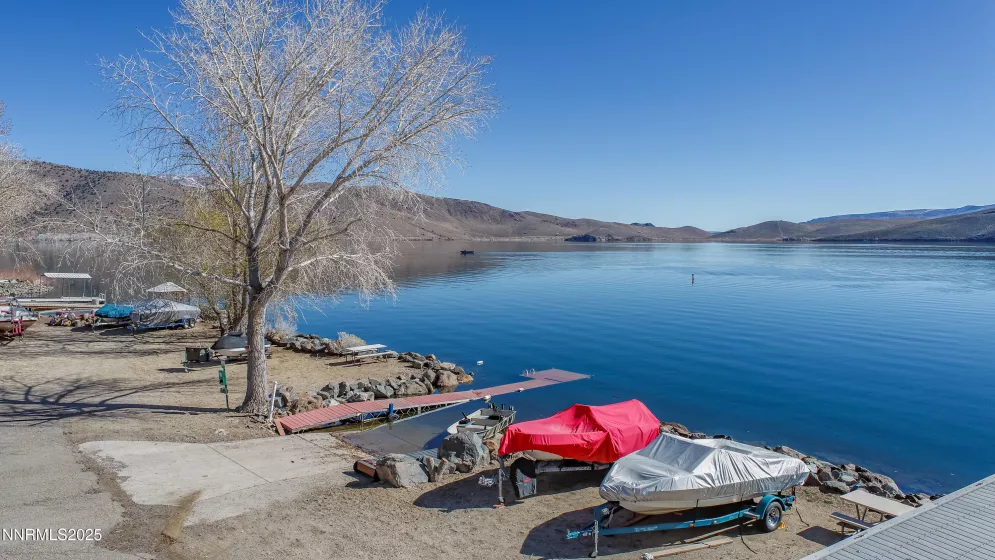 119962 Us Highway 395, Topaz, California 96133, 3 Bedrooms Bedrooms, ,2 BathroomsBathrooms,Residential,Residential,Us Highway 395,250052261