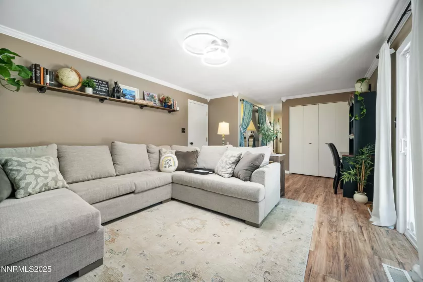 1165 Autumn Hills, Reno, Nevada 89511, 3 Bedrooms Bedrooms, ,3 BathroomsBathrooms,Residential,Residential,Autumn Hills,250052262