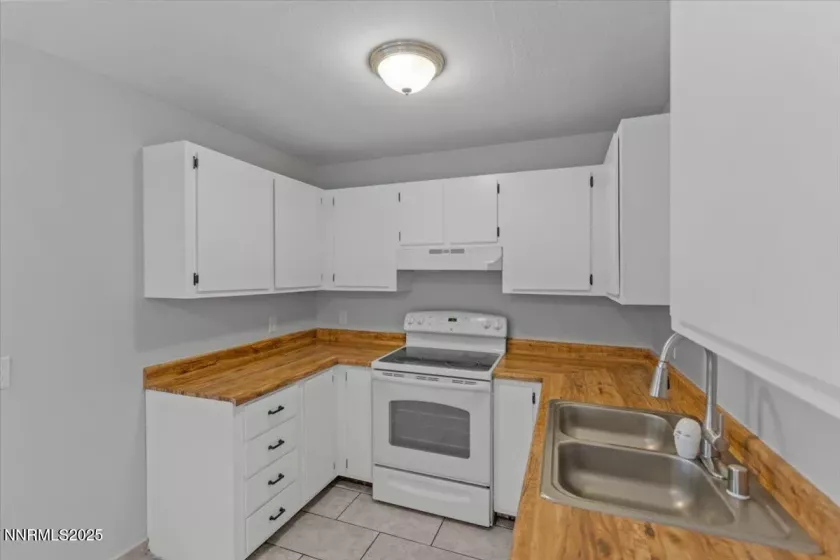 2090 Highview, Reno, Nevada 89512, 2 Bedrooms Bedrooms, ,2 BathroomsBathrooms,Residential,Residential,Highview,250052263