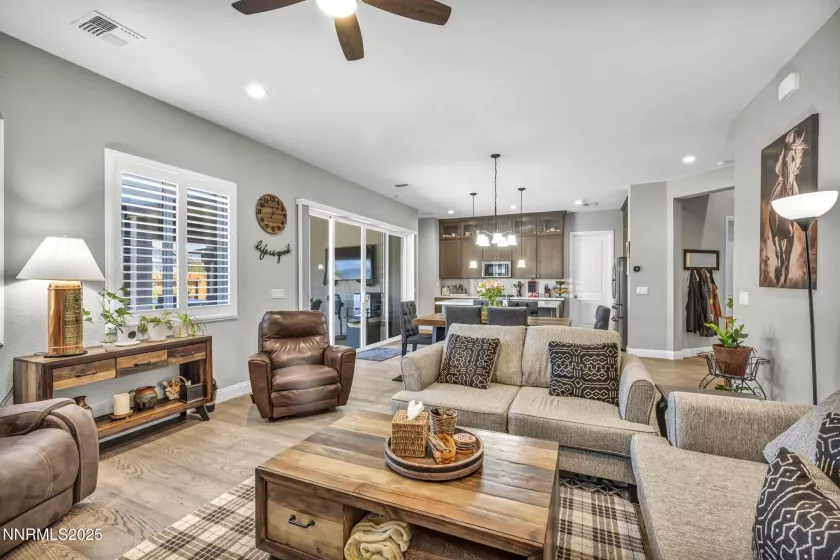 2109 Cast Iron, Reno, Nevada 89521, 2 Bedrooms Bedrooms, ,2 BathroomsBathrooms,Residential,Residential,Cast Iron,250052264