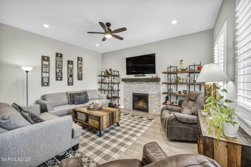 2109 Cast Iron, Reno, Nevada 89521, 2 Bedrooms Bedrooms, ,2 BathroomsBathrooms,Residential,Residential,Cast Iron,250052264