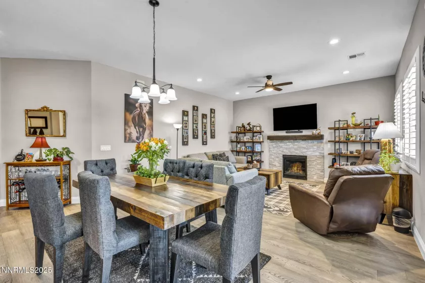 2109 Cast Iron, Reno, Nevada 89521, 2 Bedrooms Bedrooms, ,2 BathroomsBathrooms,Residential,Residential,Cast Iron,250052264