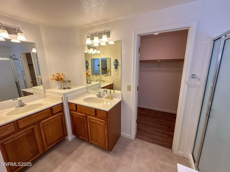 2350 Glen Eagles, Reno, Nevada 89523, 4 Bedrooms Bedrooms, ,3 BathroomsBathrooms,Residential,Residential,Glen Eagles,250052266