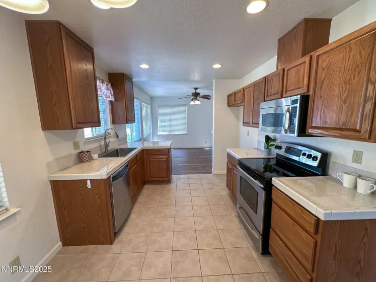 2350 Glen Eagles, Reno, Nevada 89523, 4 Bedrooms Bedrooms, ,3 BathroomsBathrooms,Residential,Residential,Glen Eagles,250052266