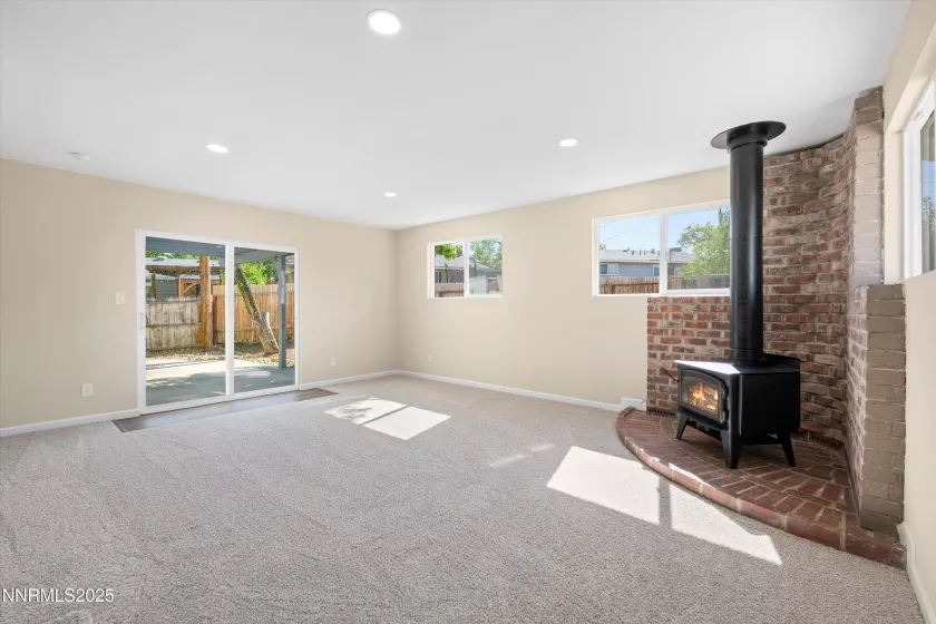 1355 Rayburn, Reno, Nevada 89503, 3 Bedrooms Bedrooms, ,2 BathroomsBathrooms,Residential,Residential,Rayburn,250052274
