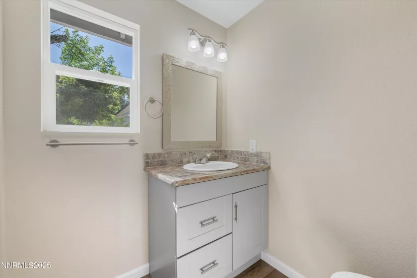 1355 Rayburn, Reno, Nevada 89503, 3 Bedrooms Bedrooms, ,2 BathroomsBathrooms,Residential,Residential,Rayburn,250052274