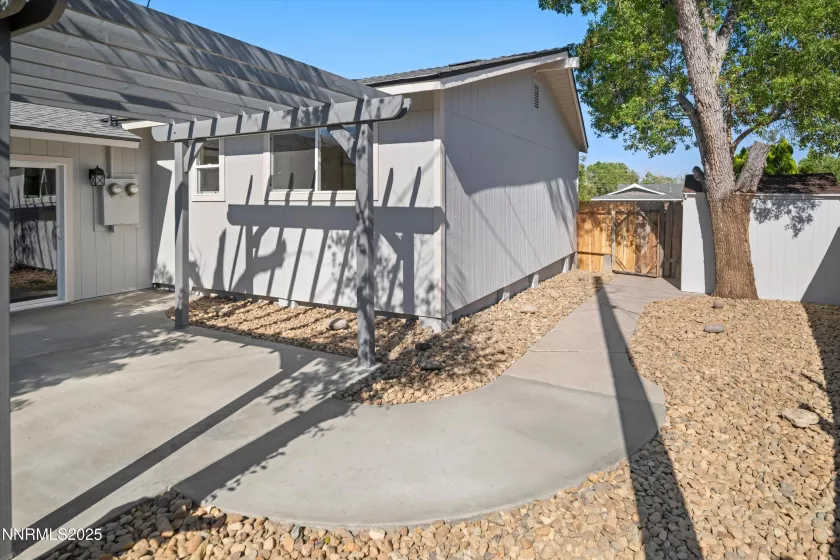 1355 Rayburn, Reno, Nevada 89503, 3 Bedrooms Bedrooms, ,2 BathroomsBathrooms,Residential,Residential,Rayburn,250052274