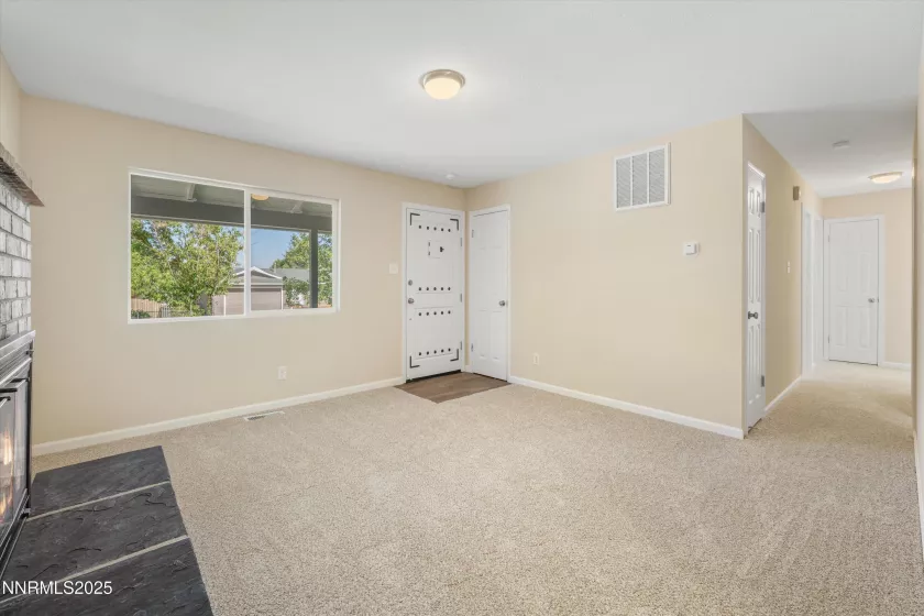 1355 Rayburn, Reno, Nevada 89503, 3 Bedrooms Bedrooms, ,2 BathroomsBathrooms,Residential,Residential,Rayburn,250052274