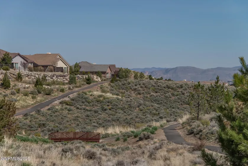 Sierra Canyon Walking Trails