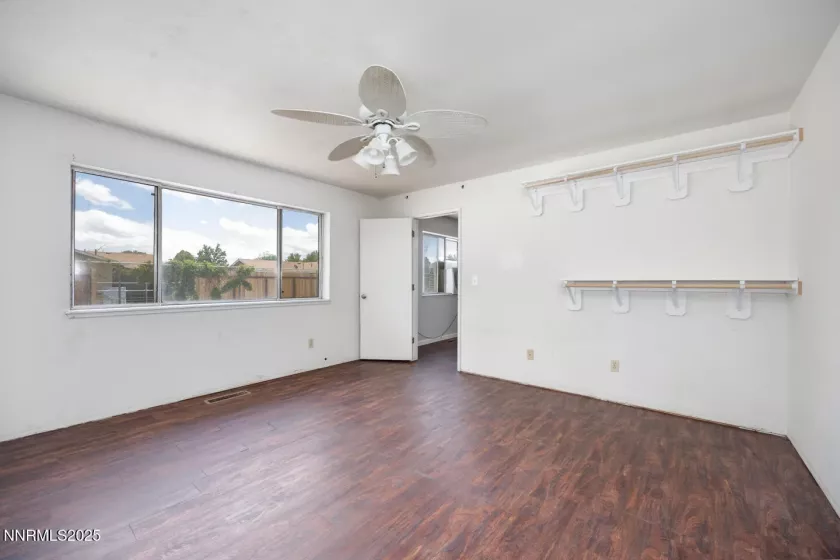 1021 Whitaker, Fallon, Nevada 89406, 3 Bedrooms Bedrooms, ,2 BathroomsBathrooms,Residential,Residential,Whitaker,250052279