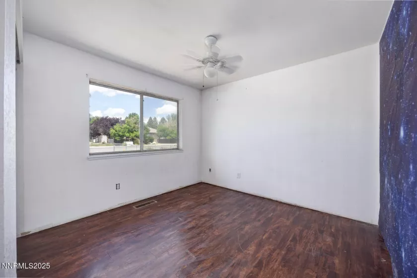 1021 Whitaker, Fallon, Nevada 89406, 3 Bedrooms Bedrooms, ,2 BathroomsBathrooms,Residential,Residential,Whitaker,250052279