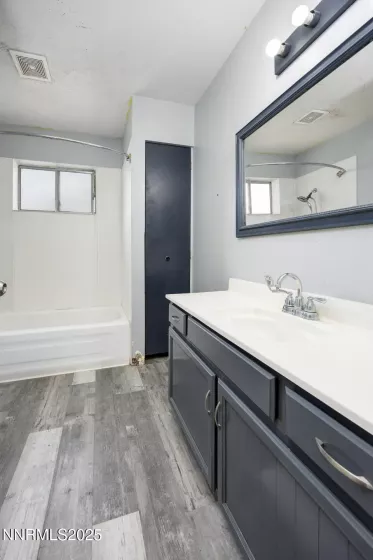 1021 Whitaker, Fallon, Nevada 89406, 3 Bedrooms Bedrooms, ,2 BathroomsBathrooms,Residential,Residential,Whitaker,250052279