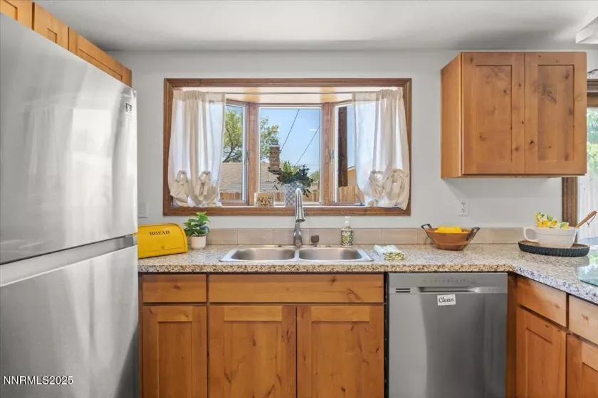 2060 Kings, Reno, Nevada 89503, 3 Bedrooms Bedrooms, ,3 BathroomsBathrooms,Residential,Residential,Kings,250052282