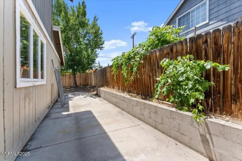 2060 Kings, Reno, Nevada 89503, 3 Bedrooms Bedrooms, ,3 BathroomsBathrooms,Residential,Residential,Kings,250052282