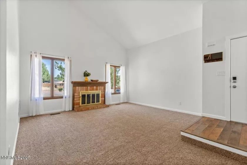 2060 Kings, Reno, Nevada 89503, 3 Bedrooms Bedrooms, ,3 BathroomsBathrooms,Residential,Residential,Kings,250052282