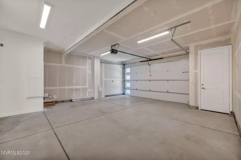 2566 River Hatchling, Reno, Nevada 89503, 3 Bedrooms Bedrooms, ,3 BathroomsBathrooms,Residential,Residential,River Hatchling,250052283