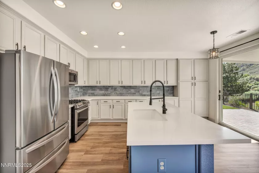 201 Sussex, Carson City, Nevada 89703, 2 Bedrooms Bedrooms, ,2 BathroomsBathrooms,Residential,Residential,Sussex,250052284