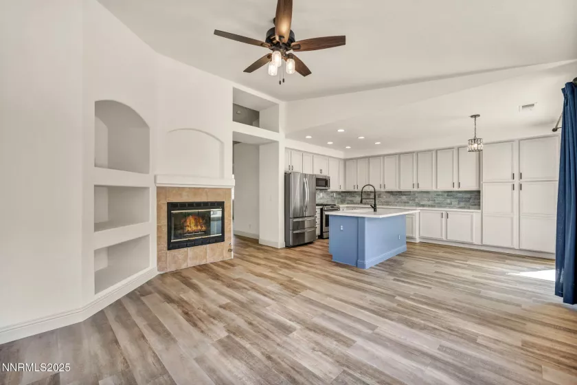 201 Sussex, Carson City, Nevada 89703, 2 Bedrooms Bedrooms, ,2 BathroomsBathrooms,Residential,Residential,Sussex,250052284