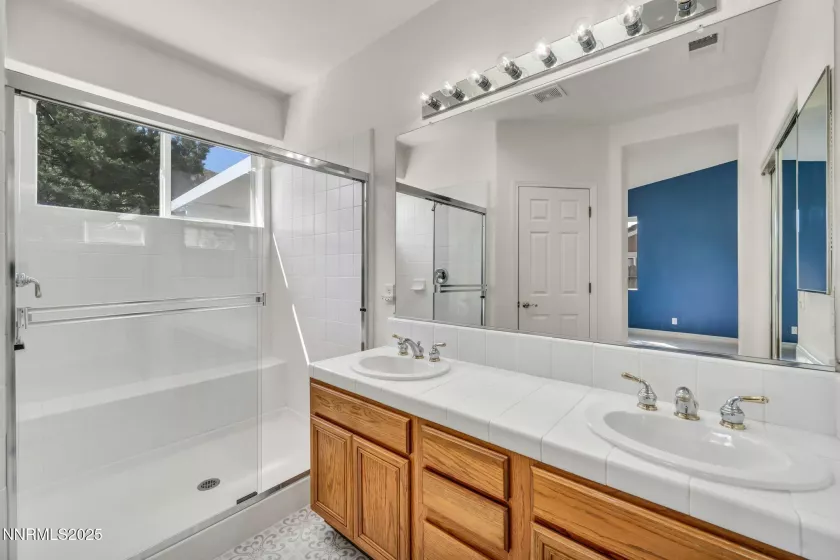 201 Sussex, Carson City, Nevada 89703, 2 Bedrooms Bedrooms, ,2 BathroomsBathrooms,Residential,Residential,Sussex,250052284