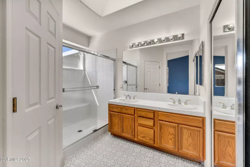 201 Sussex, Carson City, Nevada 89703, 2 Bedrooms Bedrooms, ,2 BathroomsBathrooms,Residential,Residential,Sussex,250052284
