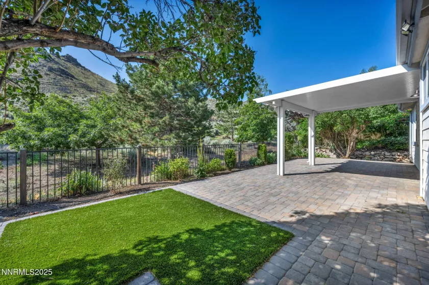 201 Sussex, Carson City, Nevada 89703, 2 Bedrooms Bedrooms, ,2 BathroomsBathrooms,Residential,Residential,Sussex,250052284
