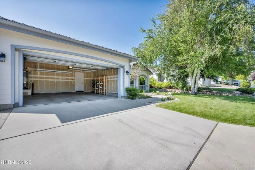 201 Sussex, Carson City, Nevada 89703, 2 Bedrooms Bedrooms, ,2 BathroomsBathrooms,Residential,Residential,Sussex,250052284