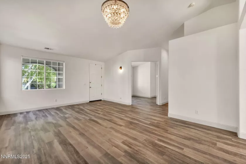 201 Sussex, Carson City, Nevada 89703, 2 Bedrooms Bedrooms, ,2 BathroomsBathrooms,Residential,Residential,Sussex,250052284