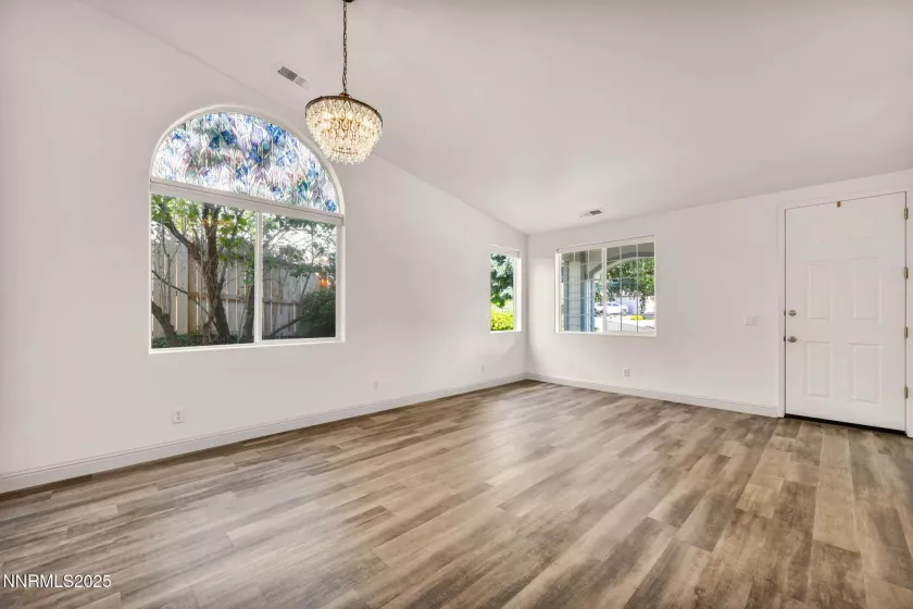 201 Sussex, Carson City, Nevada 89703, 2 Bedrooms Bedrooms, ,2 BathroomsBathrooms,Residential,Residential,Sussex,250052284